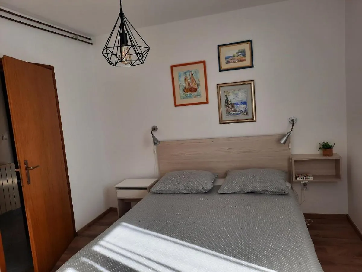 Apartments Lera Porec 3*,