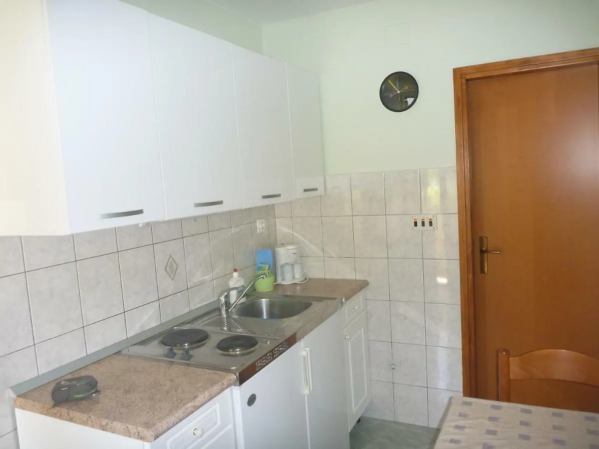 Apartments Lera Porec 3*,