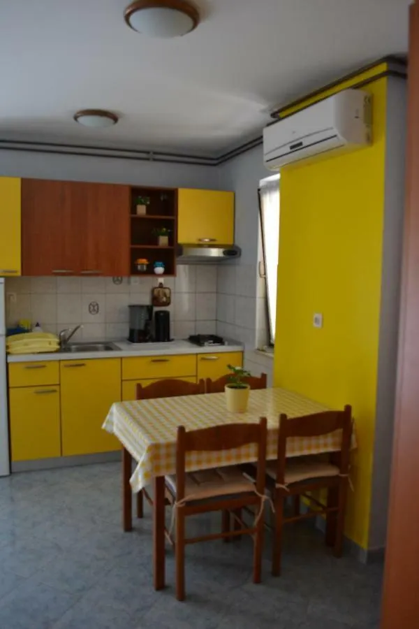 Apartments Lera Porec Guest house
