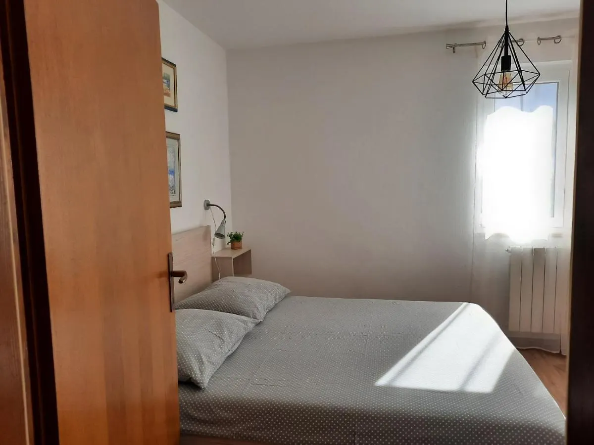 Apartments Lera Porec 3*,  Croatia