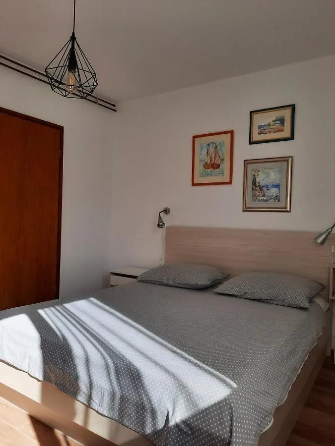*** Guest house Apartments Lera Porec Croatia