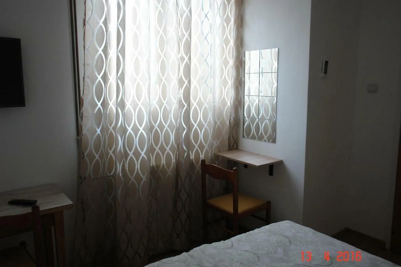 Apartments Lera Porec Guest house