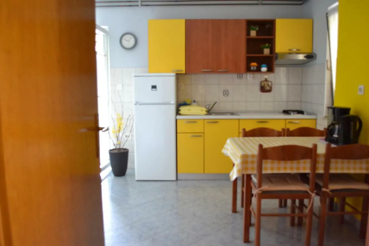 *** Guest house Apartments Lera Porec Croatia